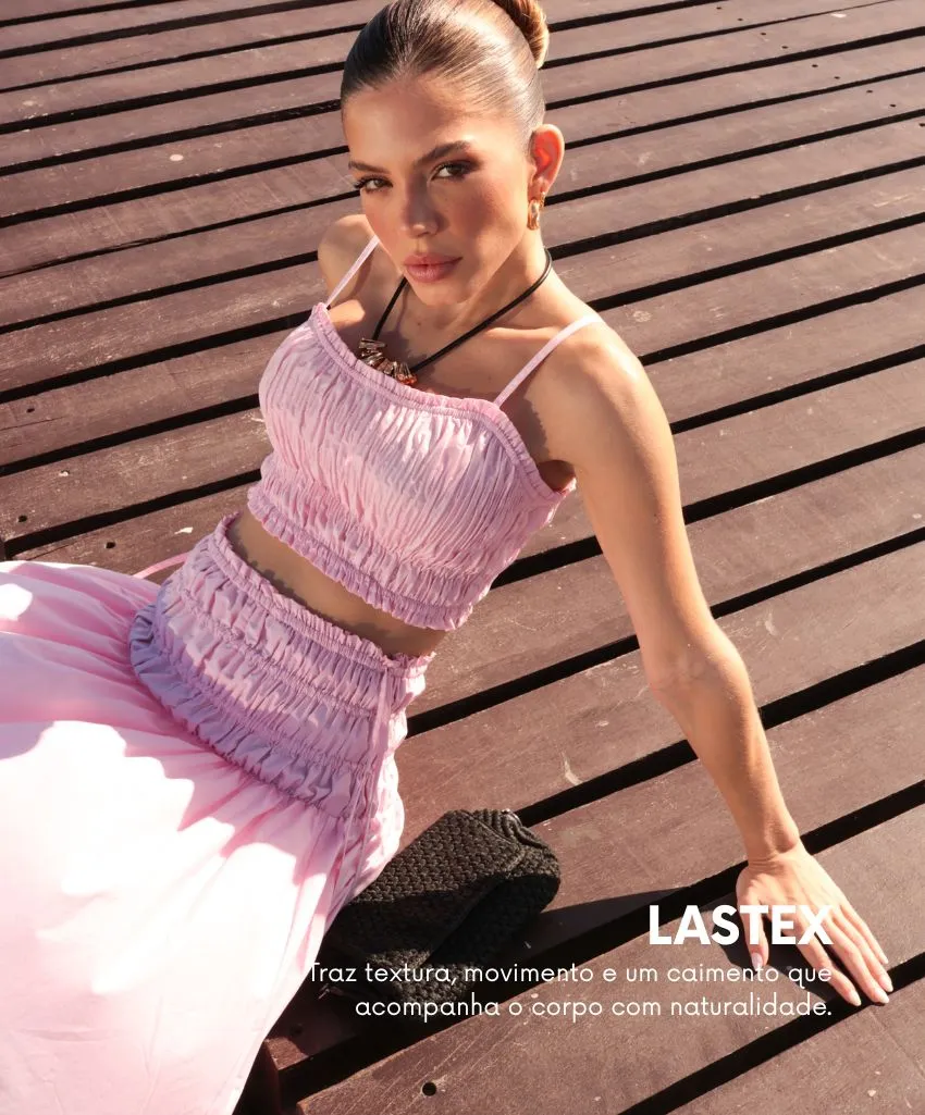 Conteúdo da campanha Summer 2027: conjunto em lastex fotografado no deck